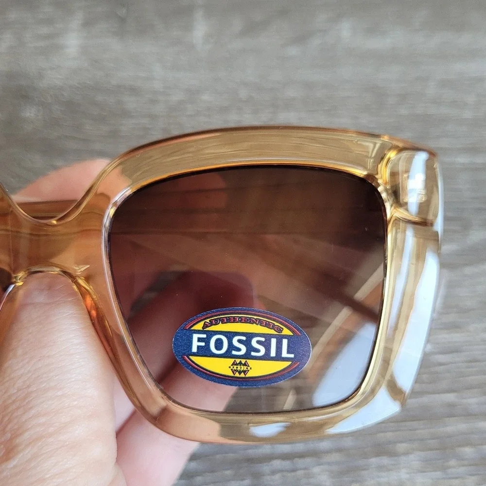 New (No Case) FOSSIL Tan Cat Eye Sunglasses One Size
